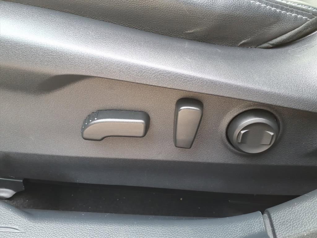 Used 2020 Subaru Outback Limited image 18