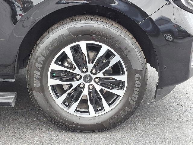 Certified 2025 Ford Expedition Max Platinum image 27