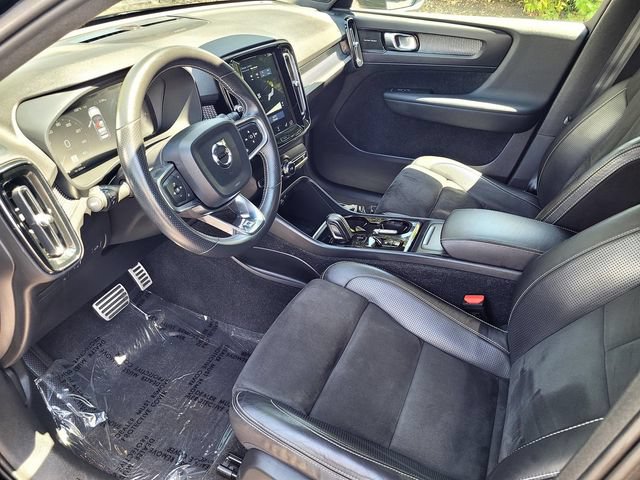 Used 2019 Volvo XC40 T5 R-Design AWD/4WD image 10