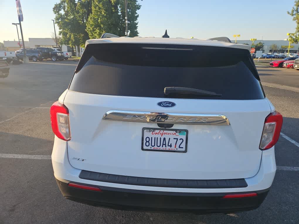 Certified 2021 Ford Explorer XLT RWD image 7