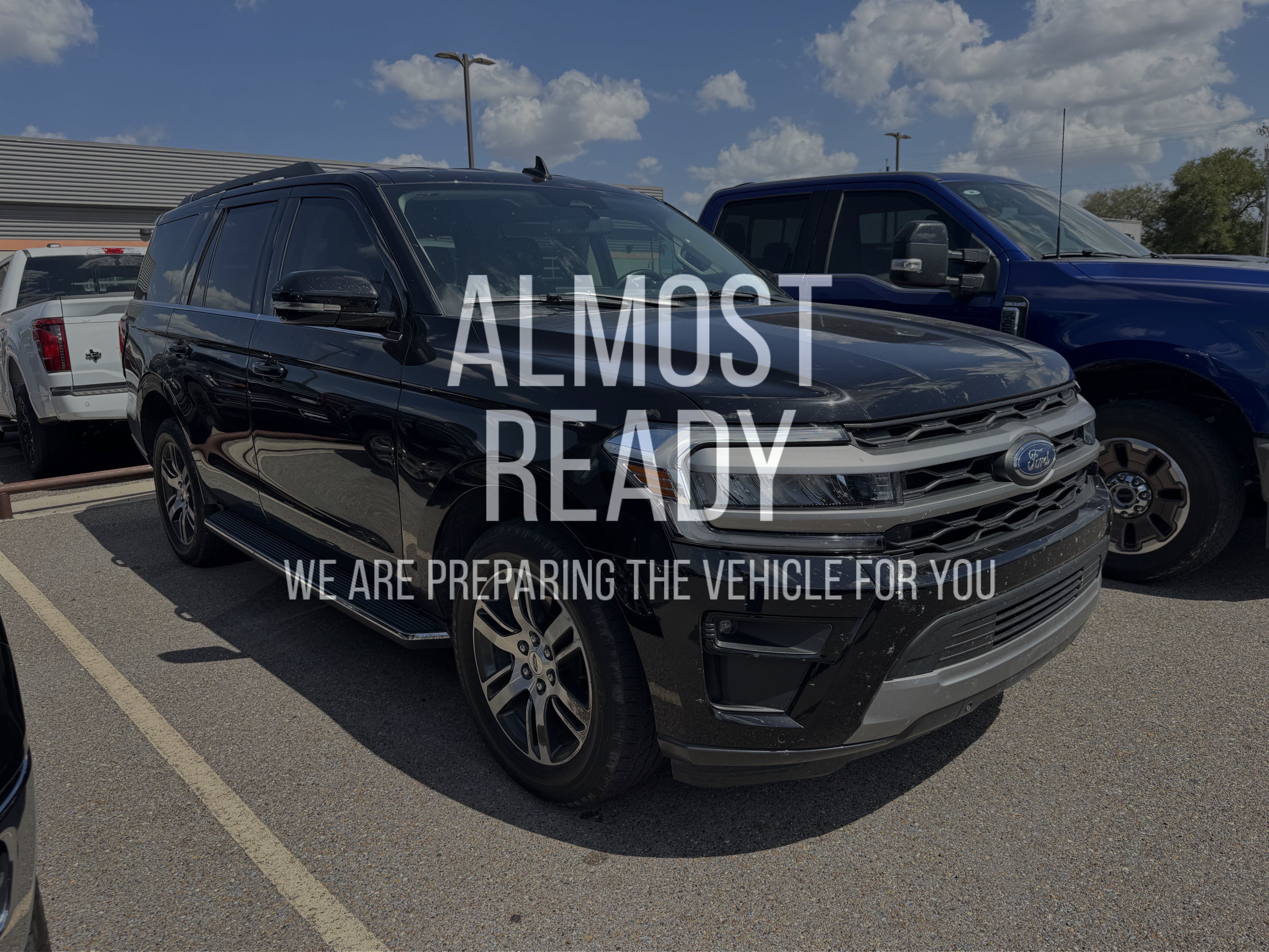 Certified 2023 Ford Expedition XLT RWD image 5