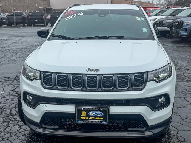 Used 2025 Jeep Compass Latitude w/ Altitude Special Edition image 8