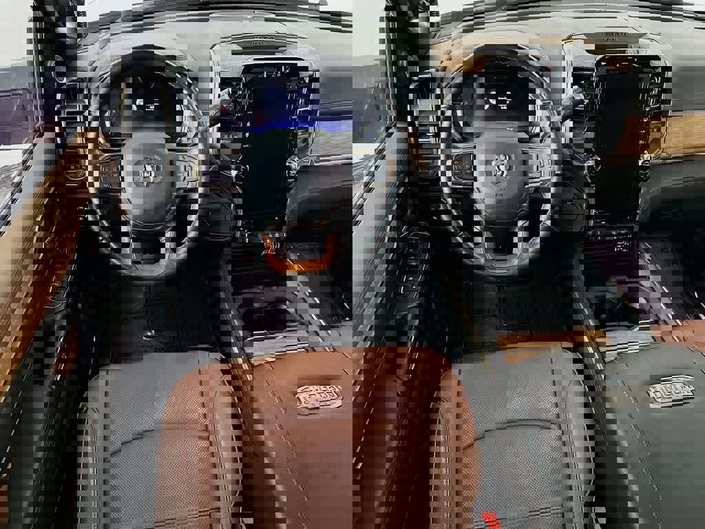 Used 2024 RAM 3500 Limited image 13