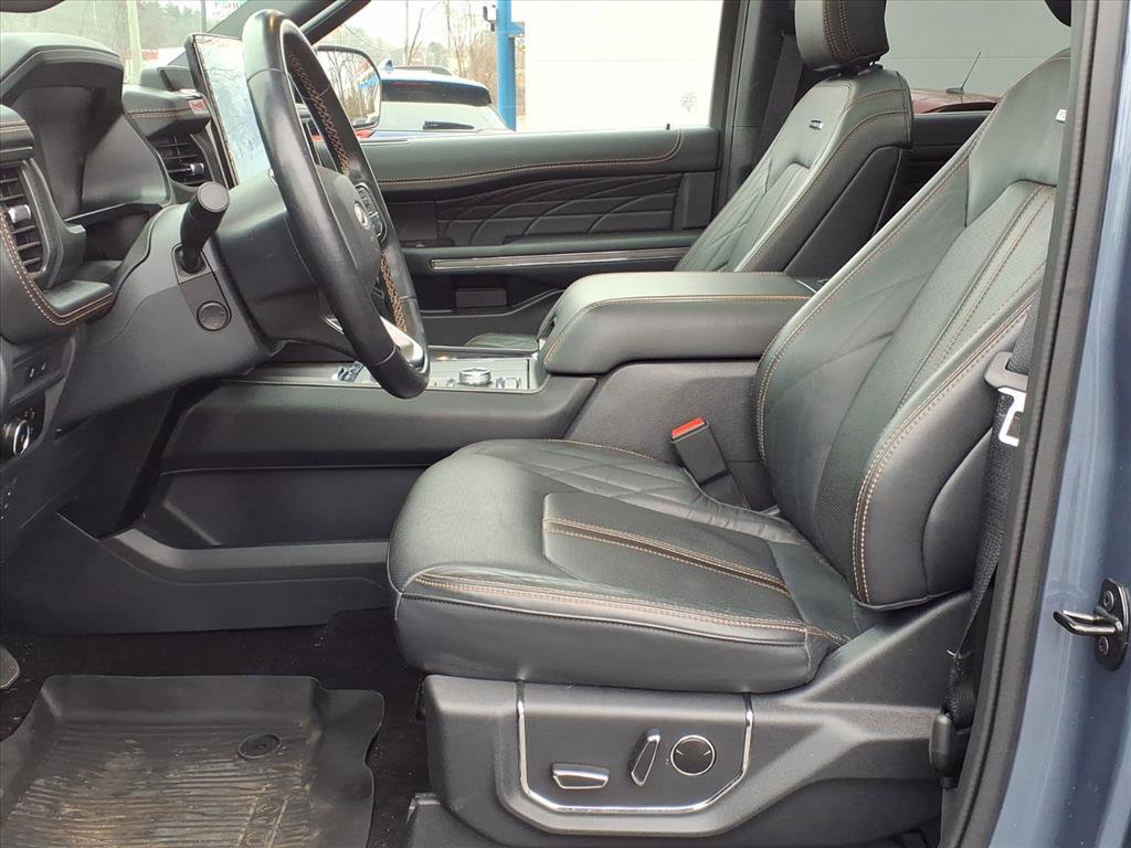Certified 2023 Ford Expedition Platinum image 13