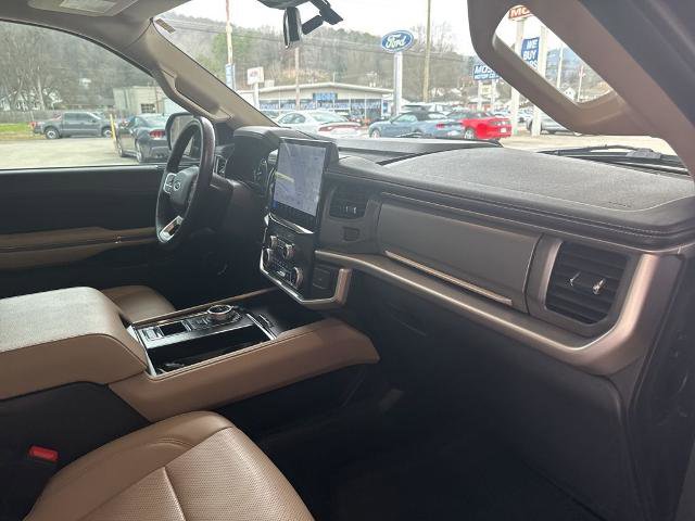 Certified 2024 Ford Expedition Max XLT image 19