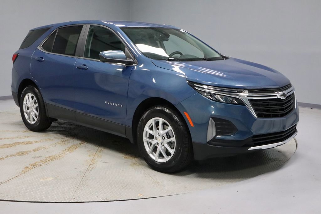 Used 2024 Chevrolet Equinox LT w/ LPO, Floor Liner Package image 7