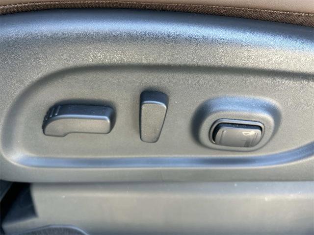 Used 2024 Nissan Titan Platinum Reserve w/ Moonroof Package image 29