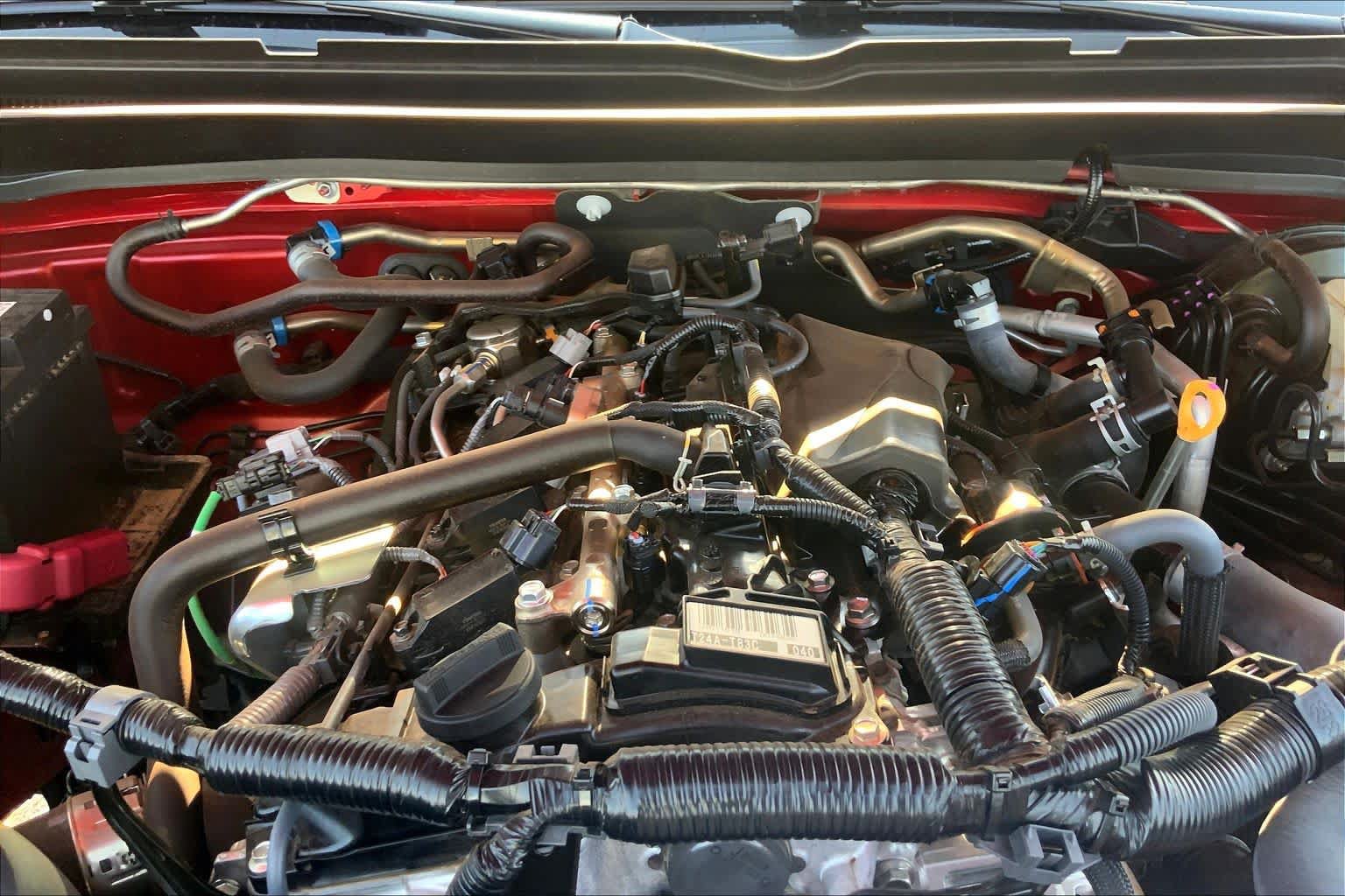 Used 2025 Toyota Tacoma SR5 AWD/4WD image 32