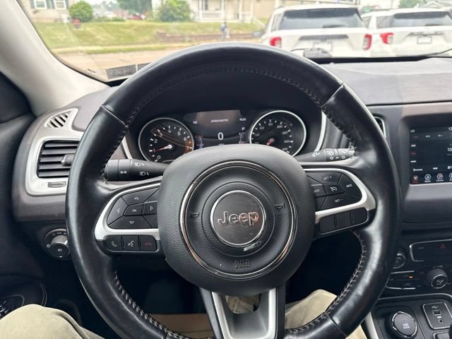 Used 2021 Jeep Compass Latitude w/ Sun and Sound Group AWD/4WD image 20