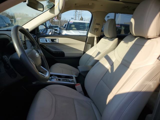 Certified 2023 Ford Explorer Platinum w/ Technology Package image 10