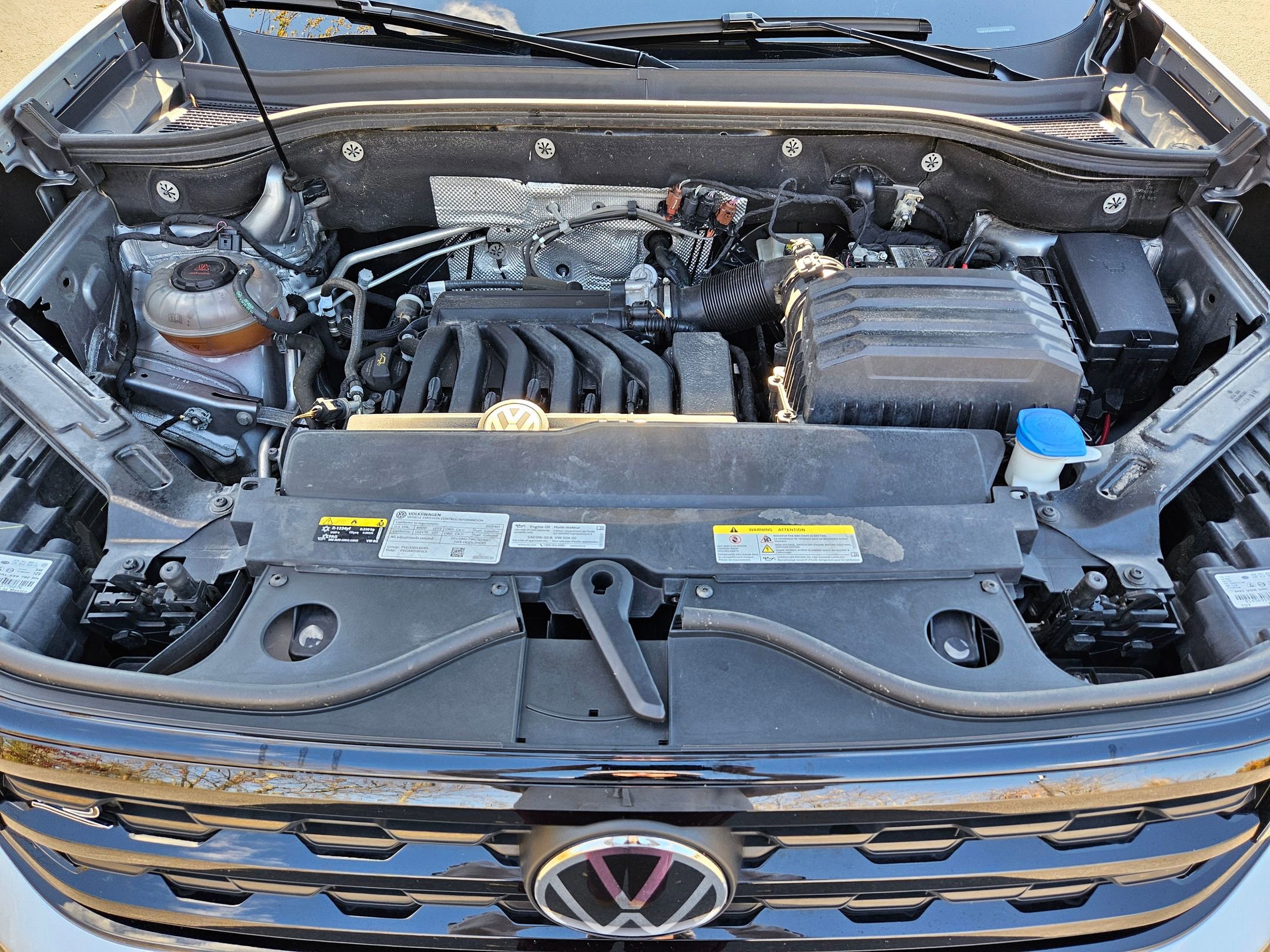 Used 2023 Volkswagen Atlas Cross Sport SEL image 24