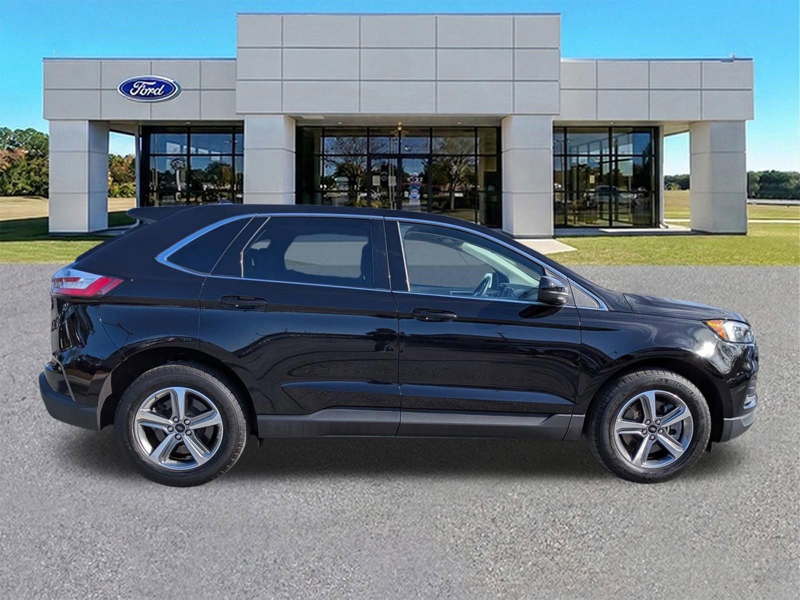 Certified 2024 Ford Edge SEL w/ Convenience Package image 6