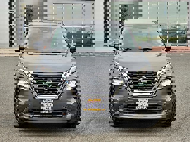 Used 2022 Nissan Rogue SV image 8