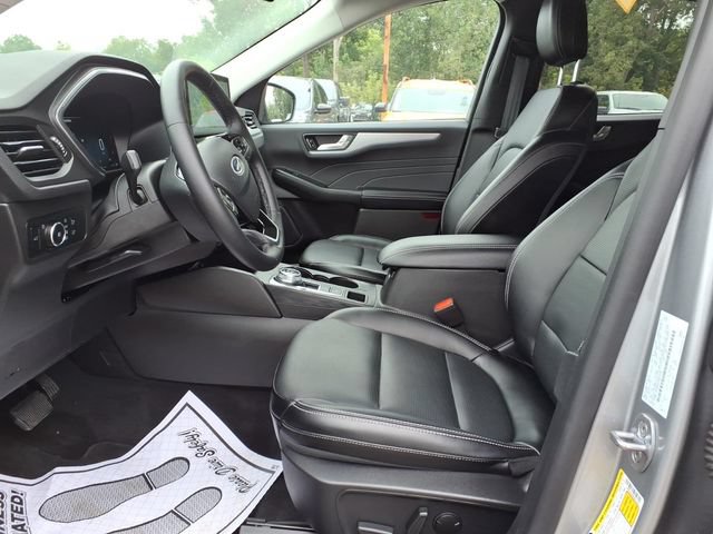 Certified 2024 Ford Escape Platinum AWD/4WD image 12