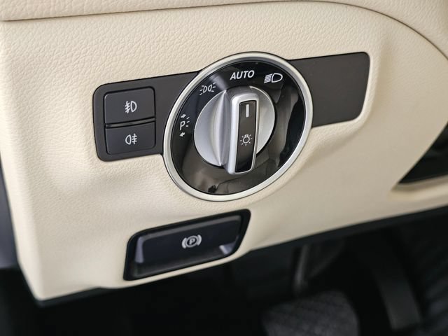 Used 2020 Mercedes-Benz GLA 250 4MATIC image 24