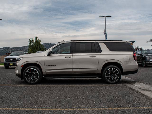 Used 2023 Chevrolet Suburban RST w/ Luxury Package AWD/4WD image 8