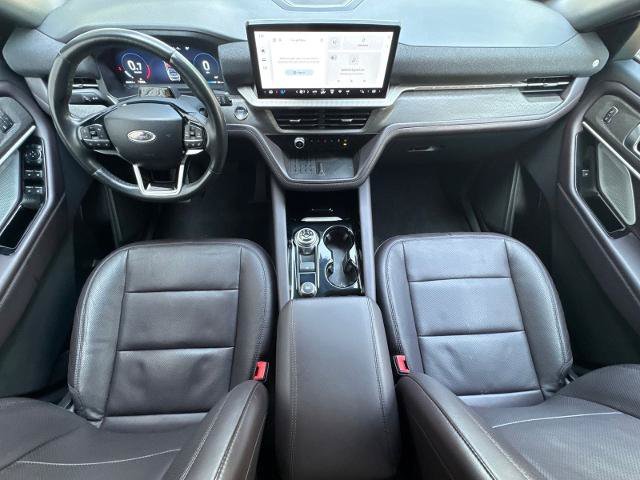 Certified 2025 Ford Explorer Platinum w/ LUX Leather Package AWD/4WD image 3