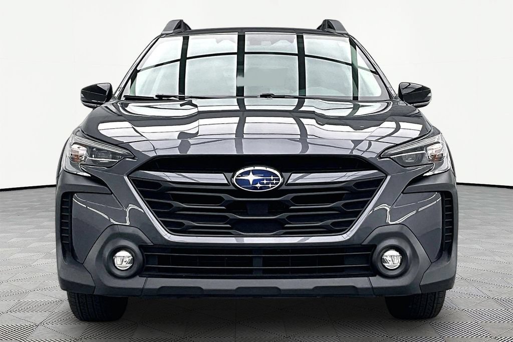 Used 2024 Subaru Outback Premium AWD/4WD image 3