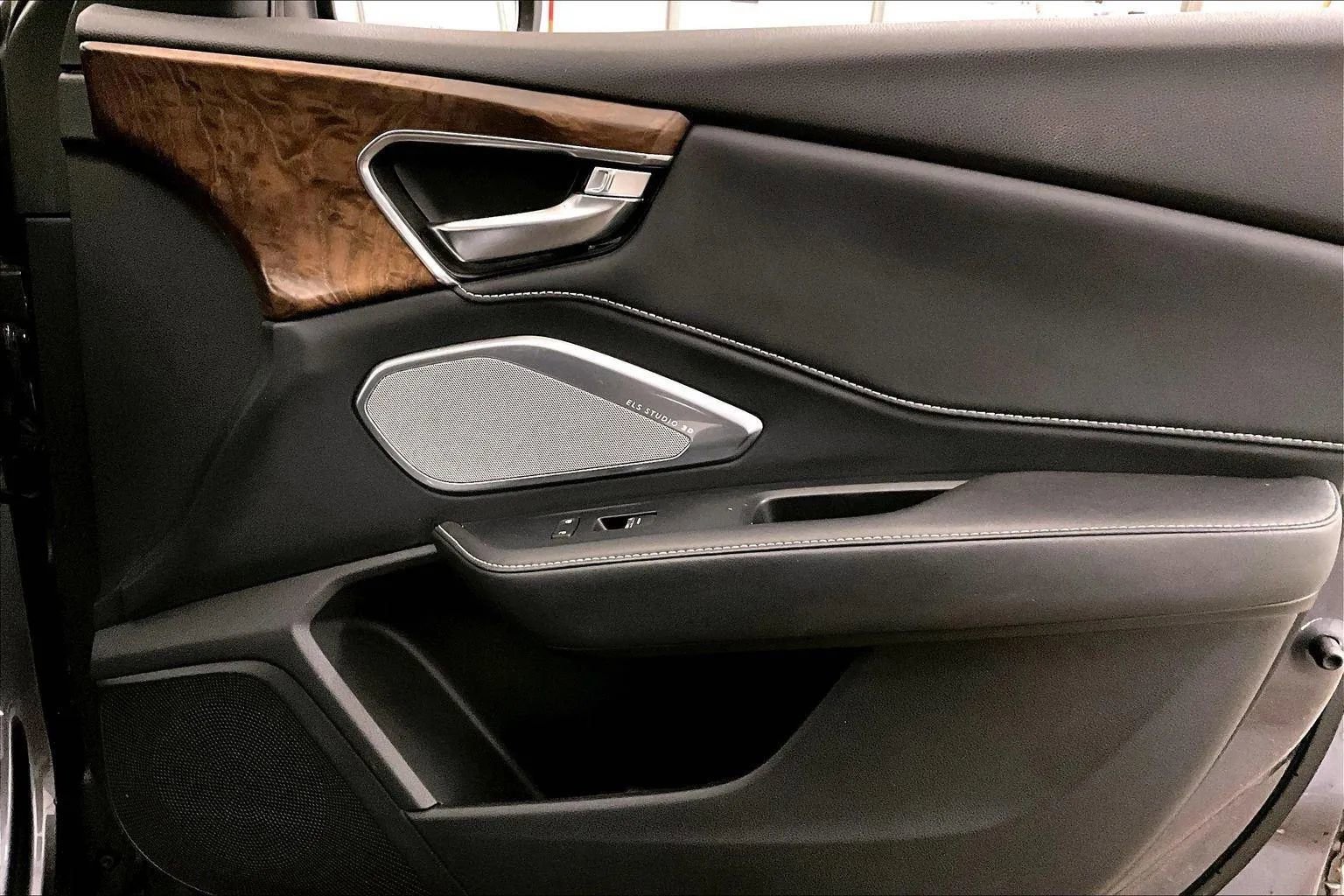 Used 2020 Acura RDX AWD w/ Advance Package image 23