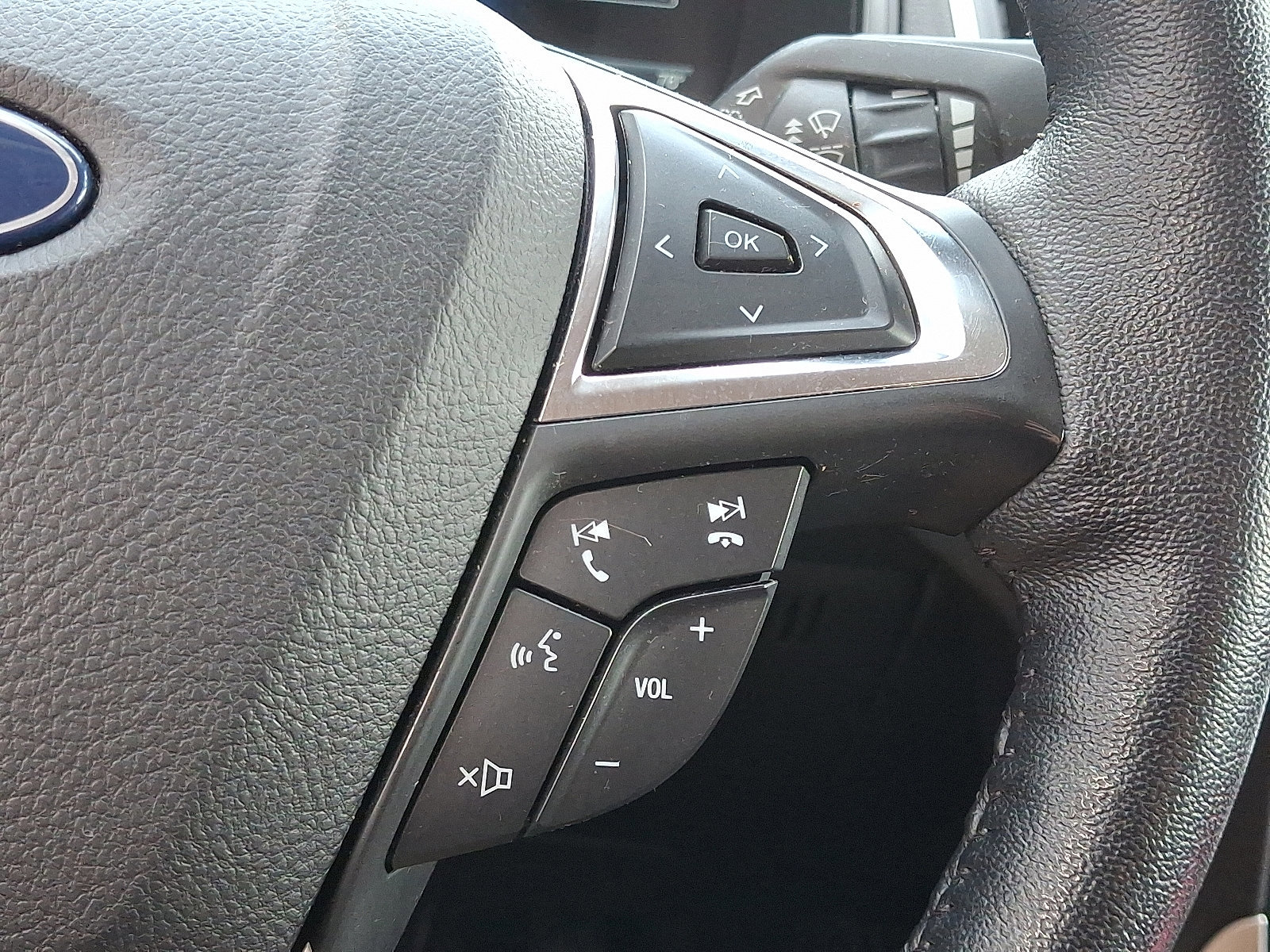 Certified 2023 Ford Edge SEL w/ Sport Appearance Package image 24