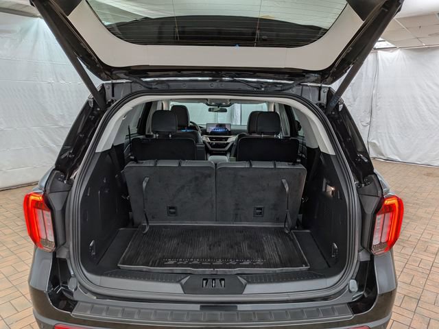 Certified 2025 Ford Explorer Active w/ Active Comfort Package image 22