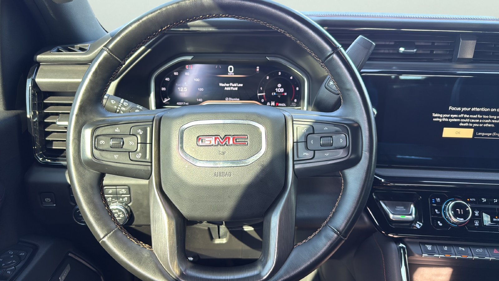 Used 2024 GMC Sierra 2500 AT4 w/ AT4 Premium Plus Package AWD/4WD image 14