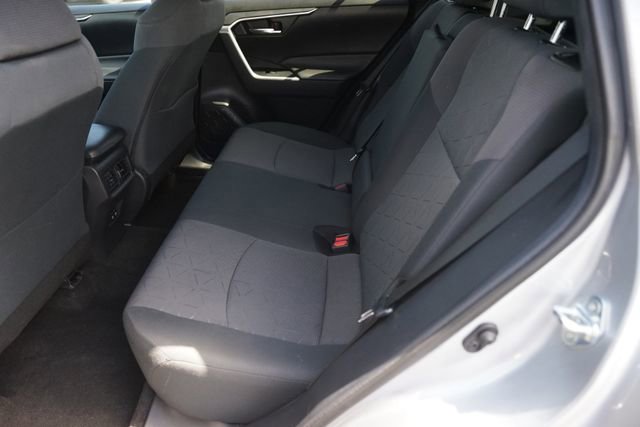 Used 2020 Toyota RAV4 XLE FWD image 12