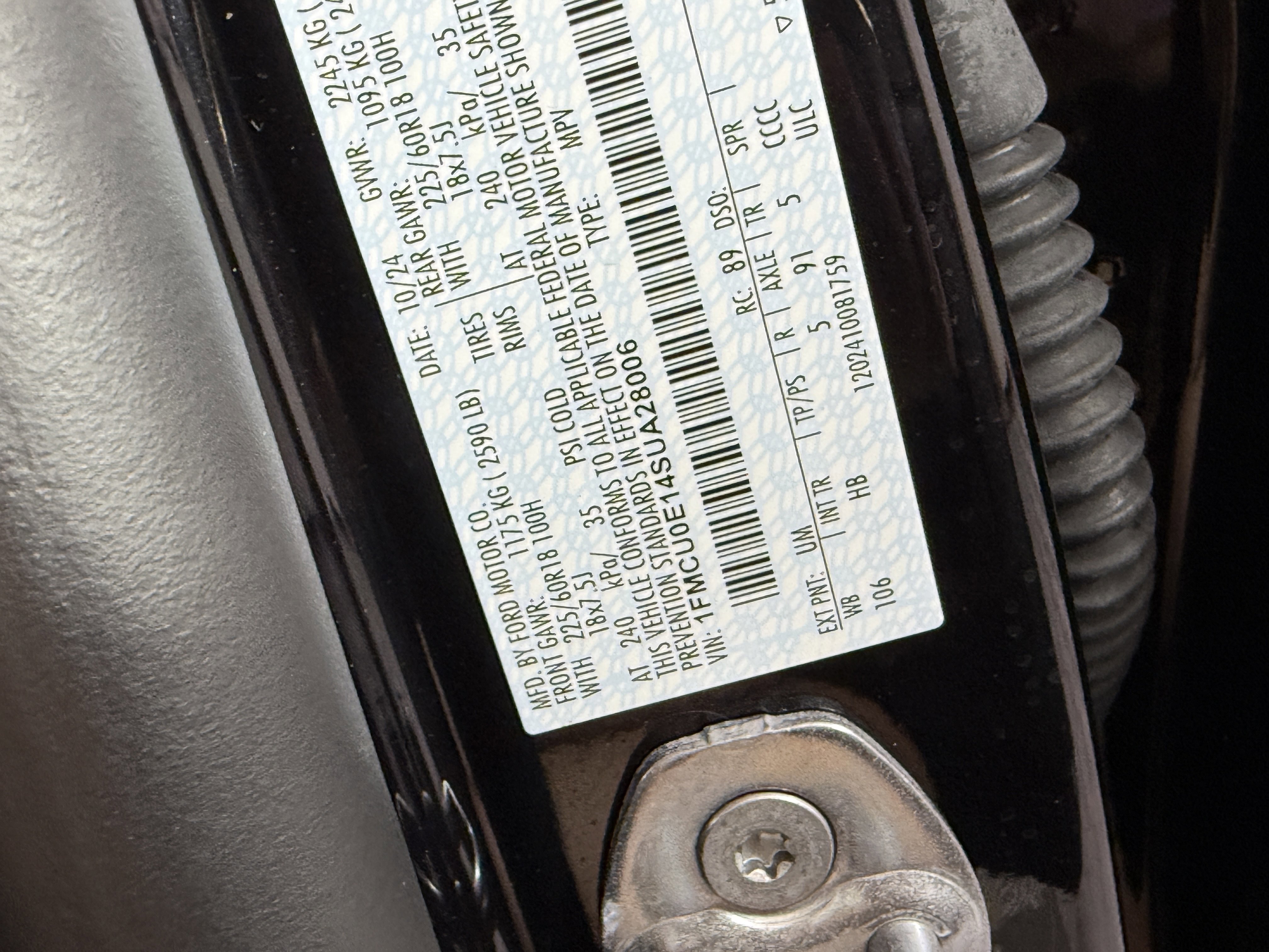 Certified 2025 Ford Escape SE FWD image 29