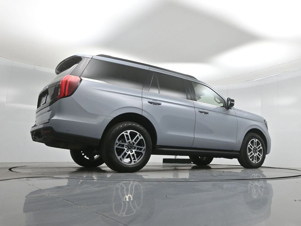 Certified 2025 Ford Expedition Active AWD/4WD image 49