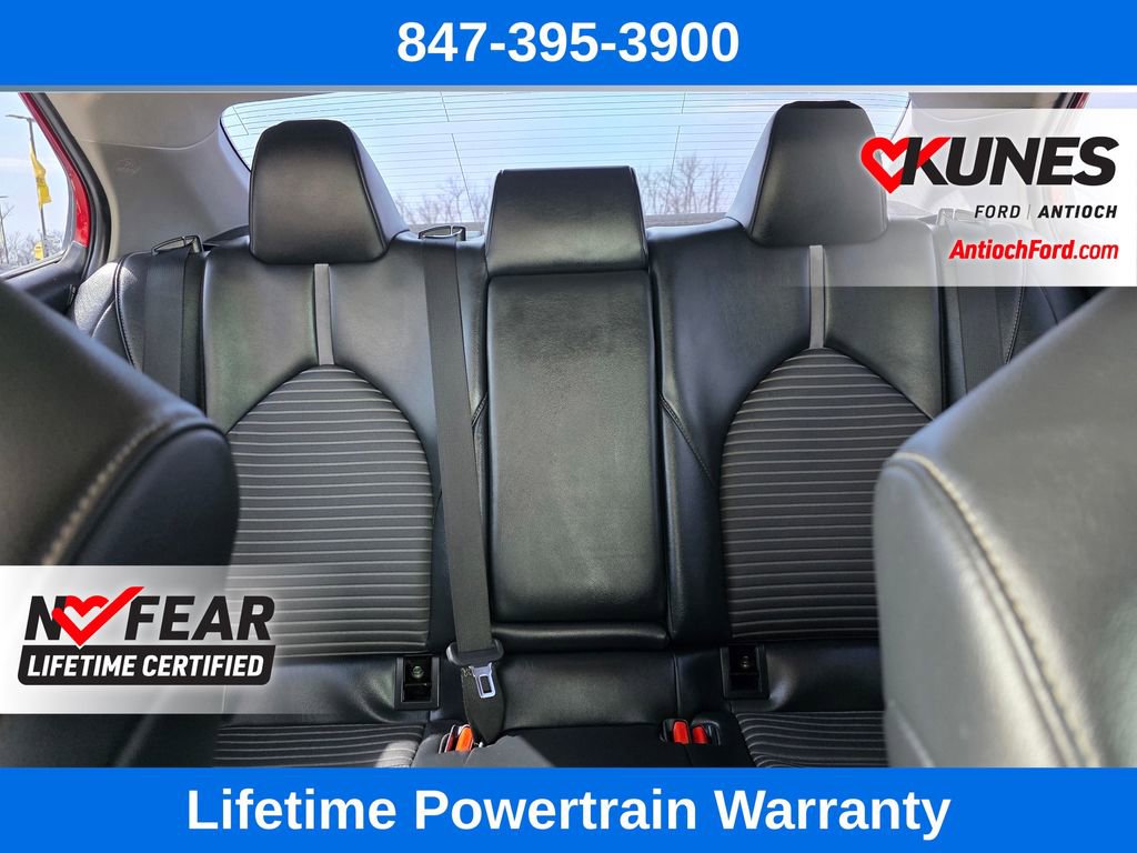 Used 2021 Toyota Camry SE w/ Cold Weather Package image 32