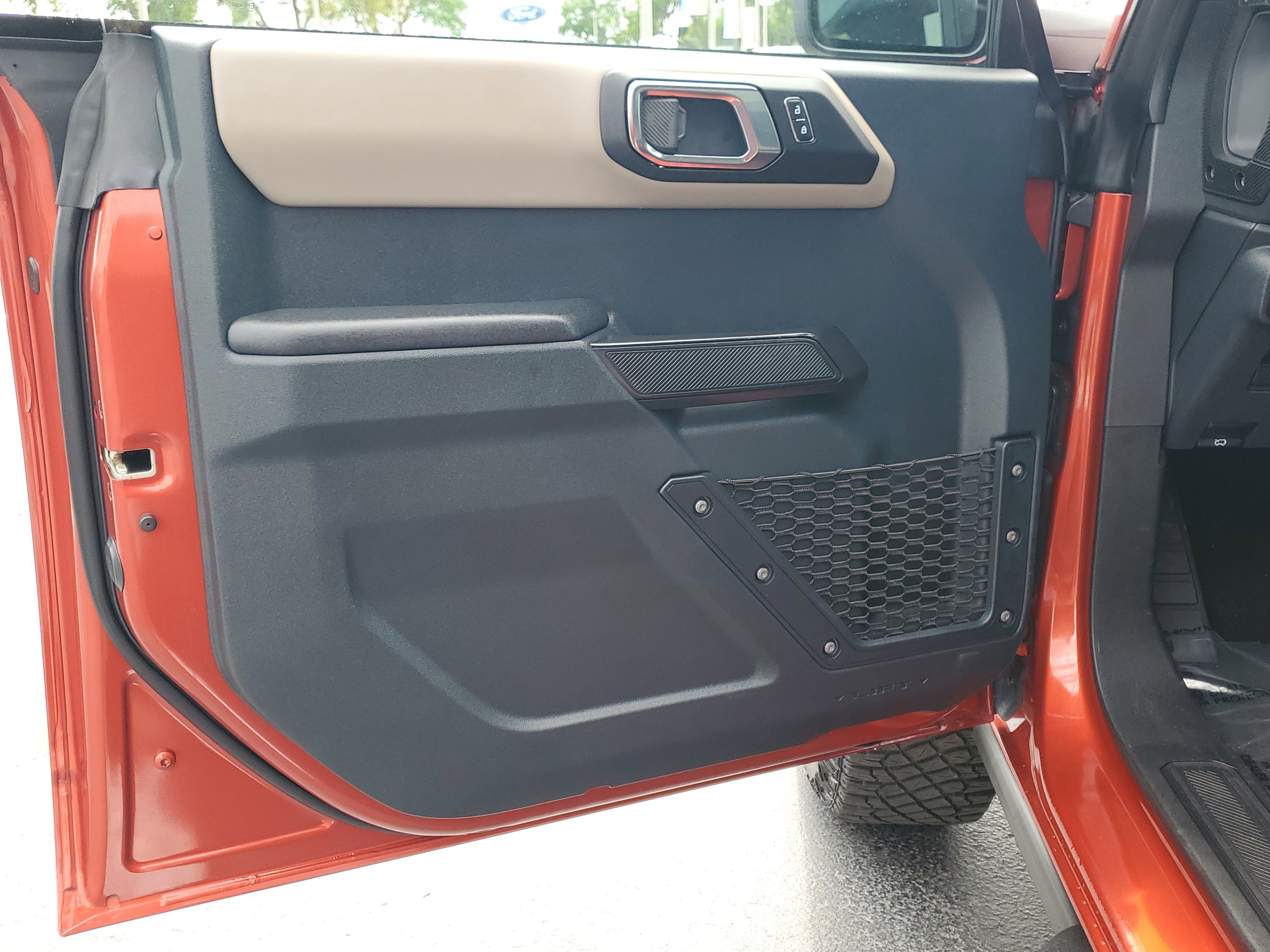 Certified 2024 Ford Bronco Wildtrak image 18