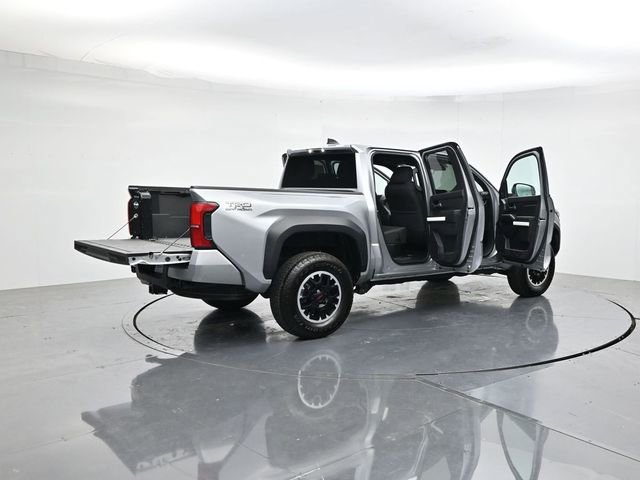 Used 2024 Toyota Tacoma TRD Off-Road AWD/4WD image 53