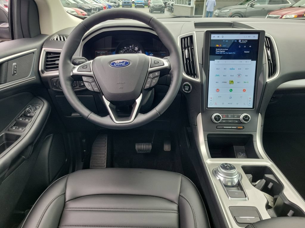 Certified 2024 Ford Edge SEL w/ Convenience Package AWD/4WD image 12
