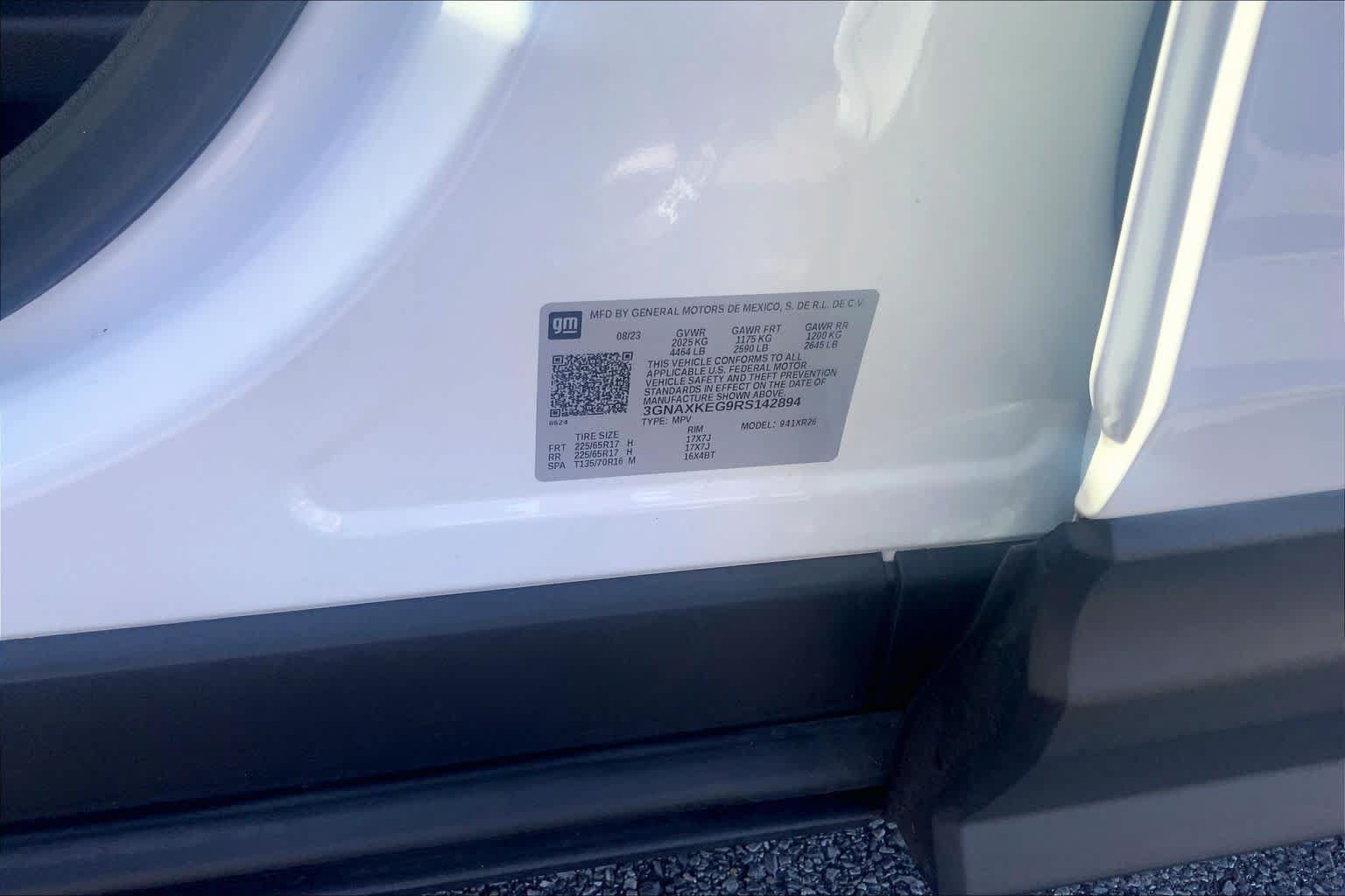Used 2024 Chevrolet Equinox LT FWD image 32