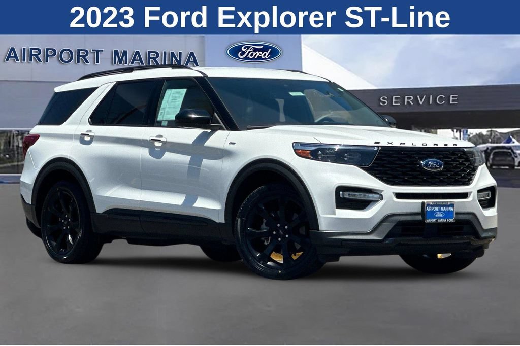 Certified 2023 Ford Explorer ST-Line w/ Class IV Trailer Tow Package RWD image 2