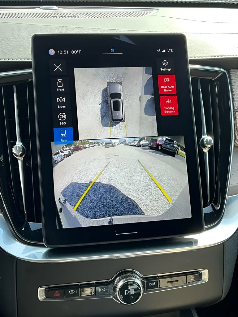 Used 2025 Volvo XC90 B6 Plus image 40