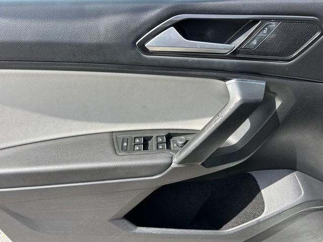 Used 2018 Volkswagen Tiguan SE FWD image 31