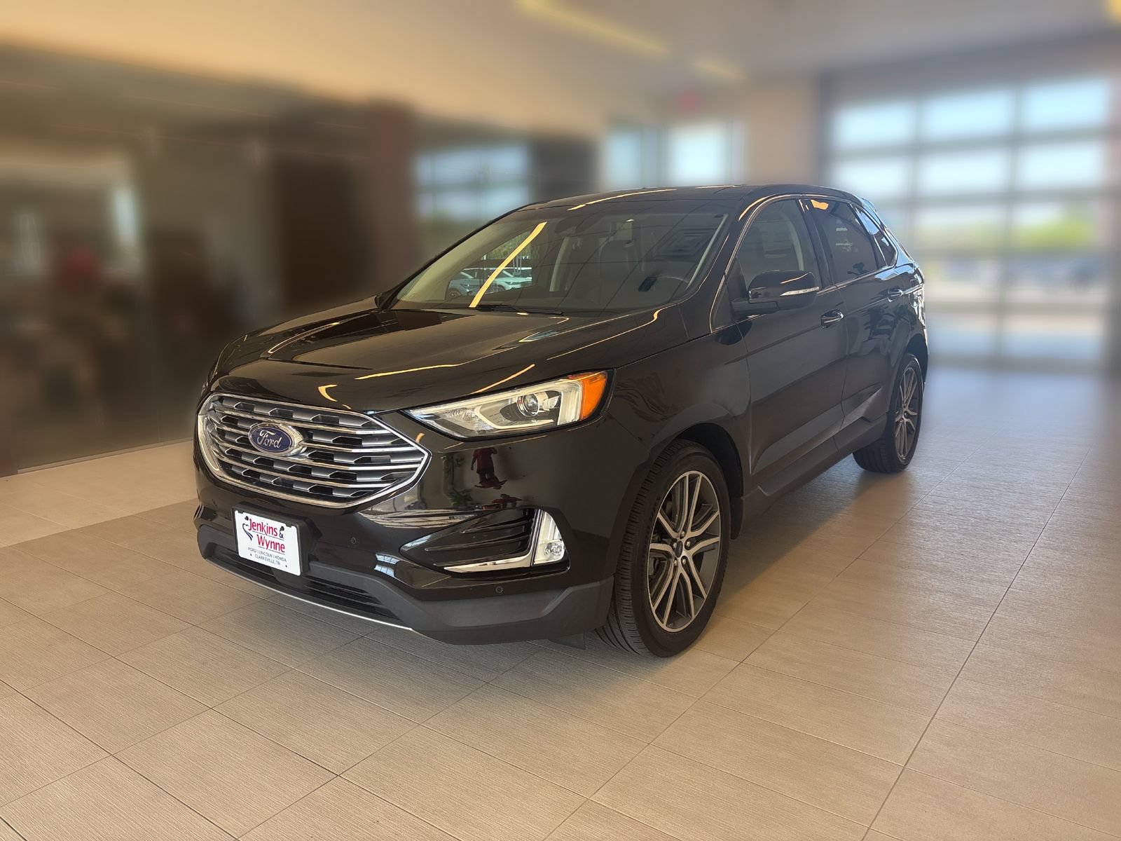 Certified 2020 Ford Edge Titanium FWD image 4