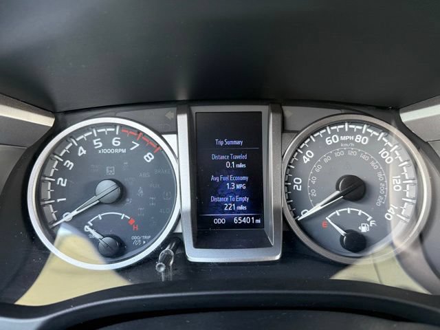 Used 2021 Toyota Tacoma SR5 RWD image 32