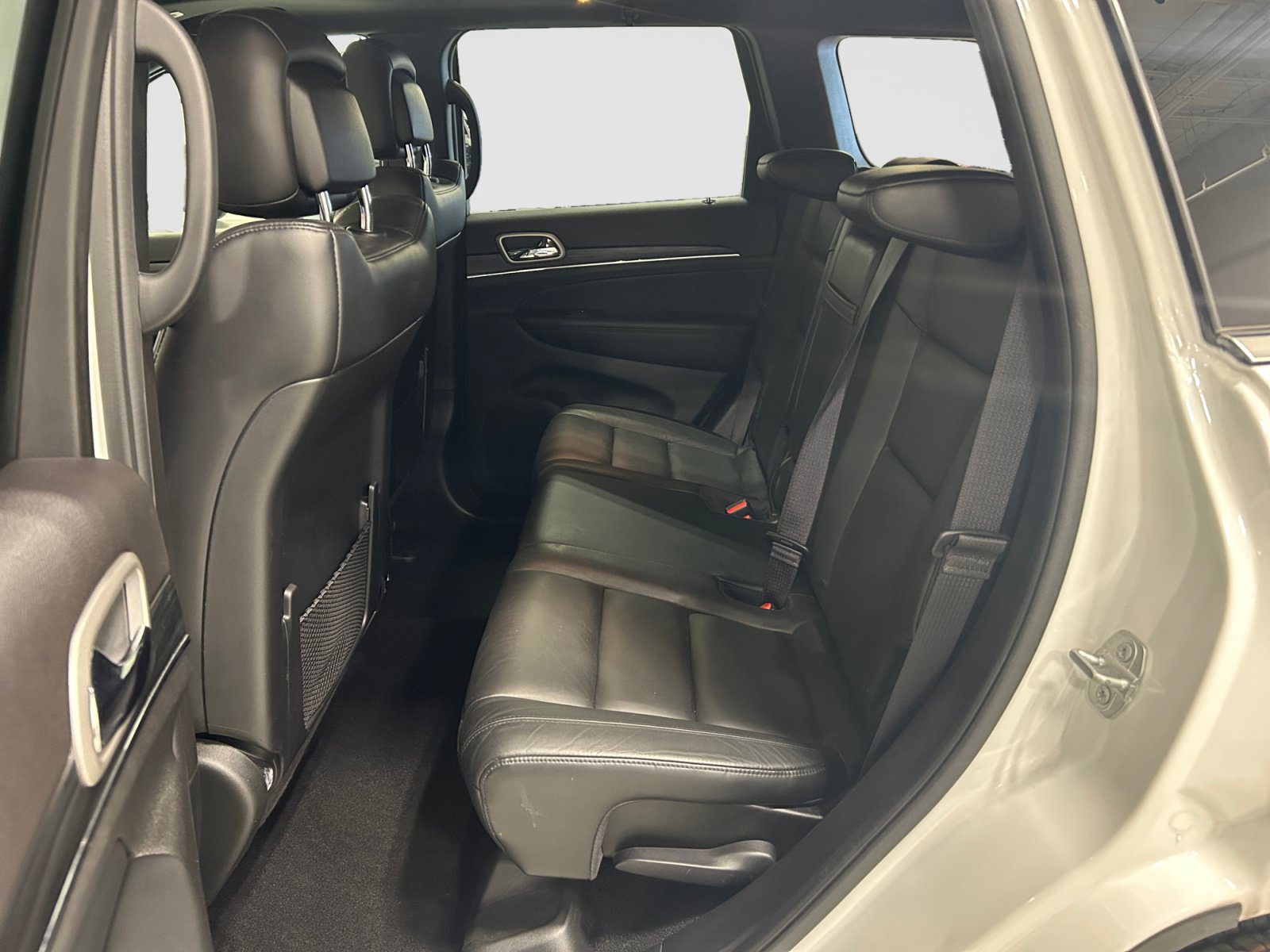 Used 2020 Jeep Grand Cherokee Limited RWD image 20