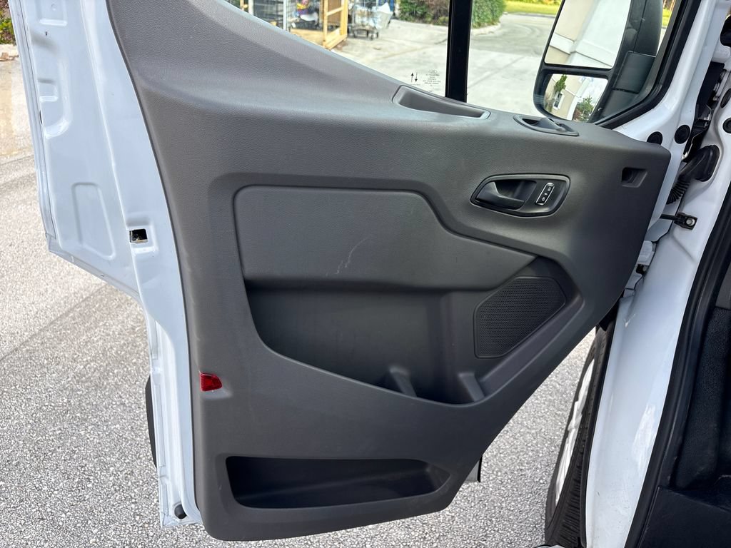 Certified 2025 Ford Transit 250 Low Roof w/ Exterior Upgrade Package RWD image 26