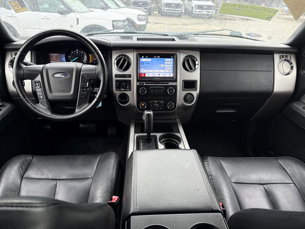 Certified 2017 Ford Expedition XLT w/ Equipment Group 202A image 5
