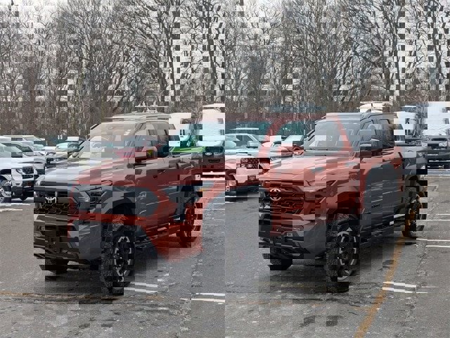 Used 2025 Toyota Tacoma TRD Off-Road image 7