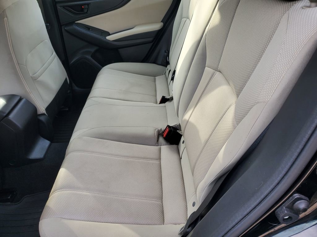 Used 2017 Subaru Impreza 2.0i Premium image 11