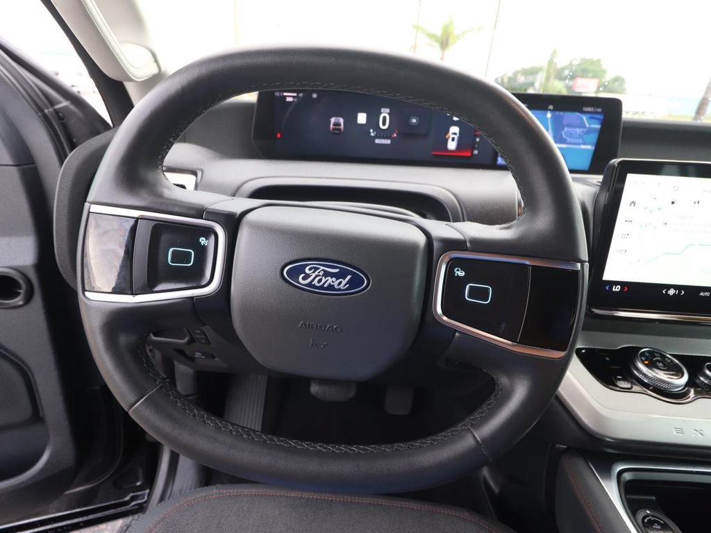 Certified 2025 Ford Expedition Active RWD image 19