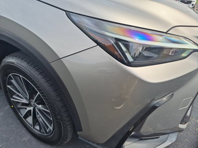 Used 2024 Lexus NX 250 FWD w/ Towing Package (2000 Lbs) image 10