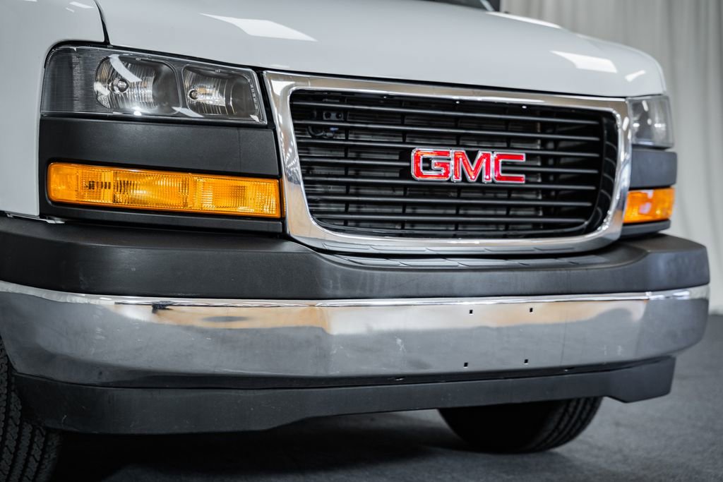 Used 2024 GMC Savana 2500 w/ Driver Convenience Package image 14