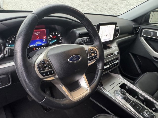 Certified 2021 Ford Explorer XLT w/ Equipment Group 202A image 30