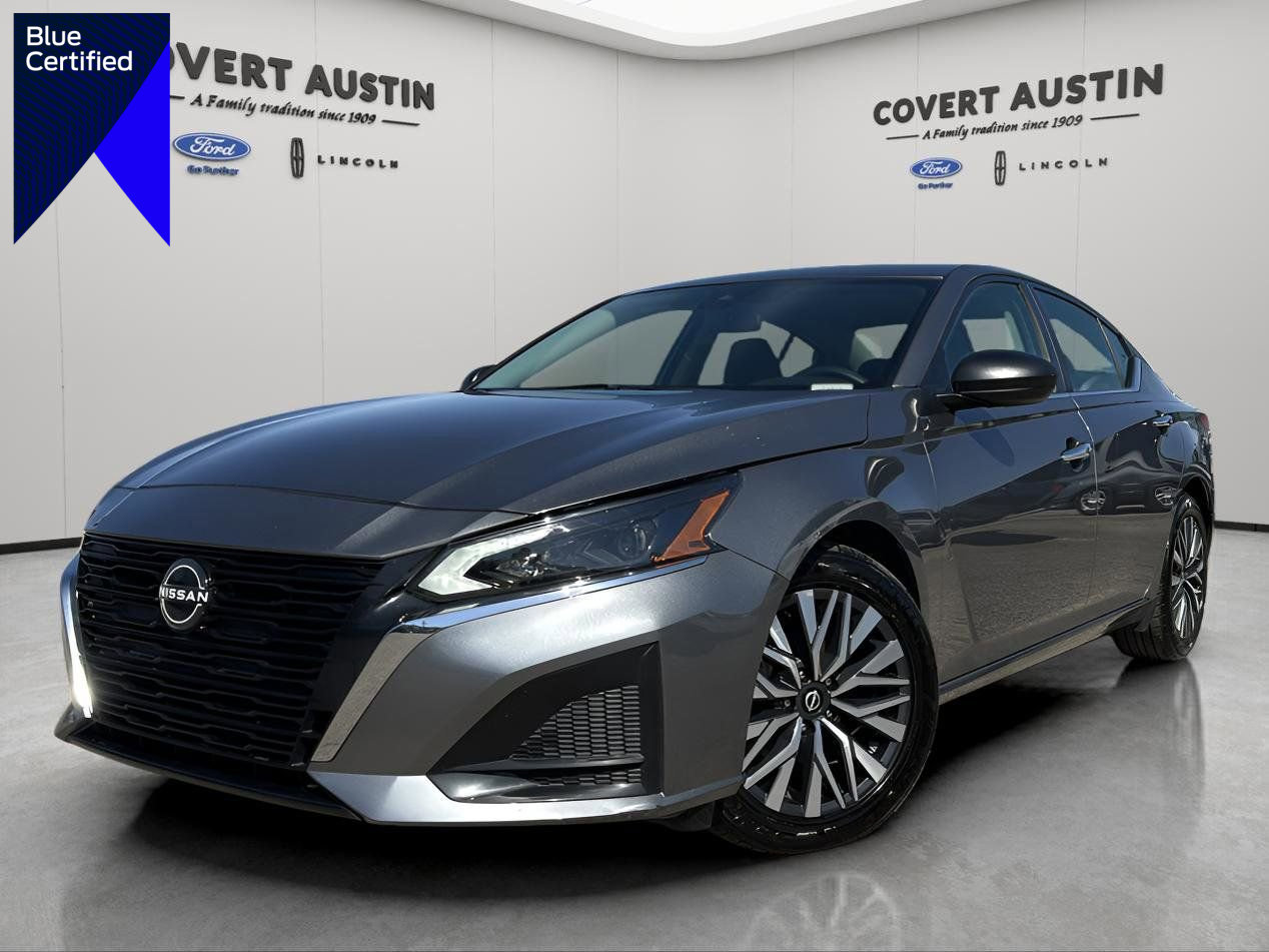 Used 2024 Nissan Altima 2.5 SV image 1