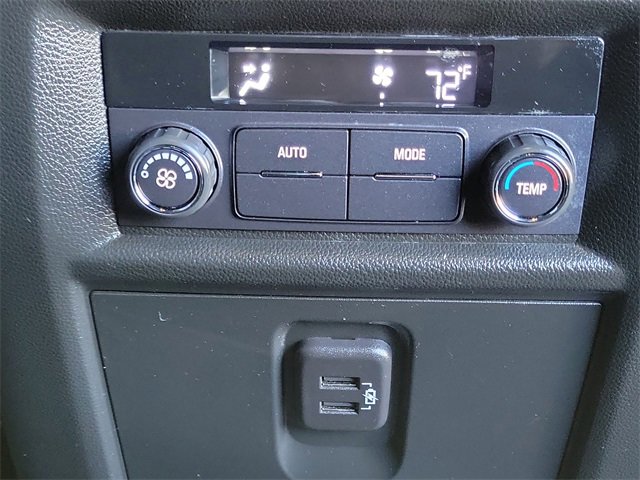 Used 2023 Chevrolet Traverse LT image 25